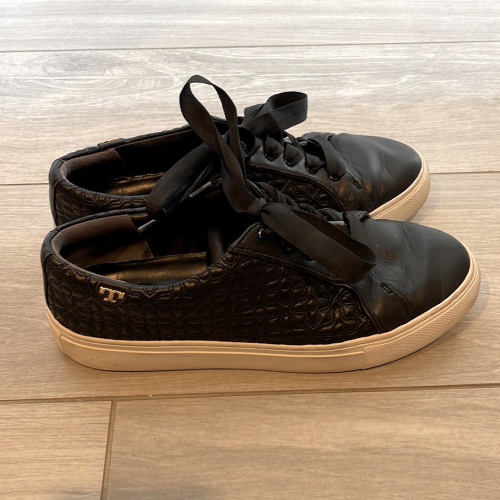 Tory Burch Bryant Quilted Sneaker Size 9